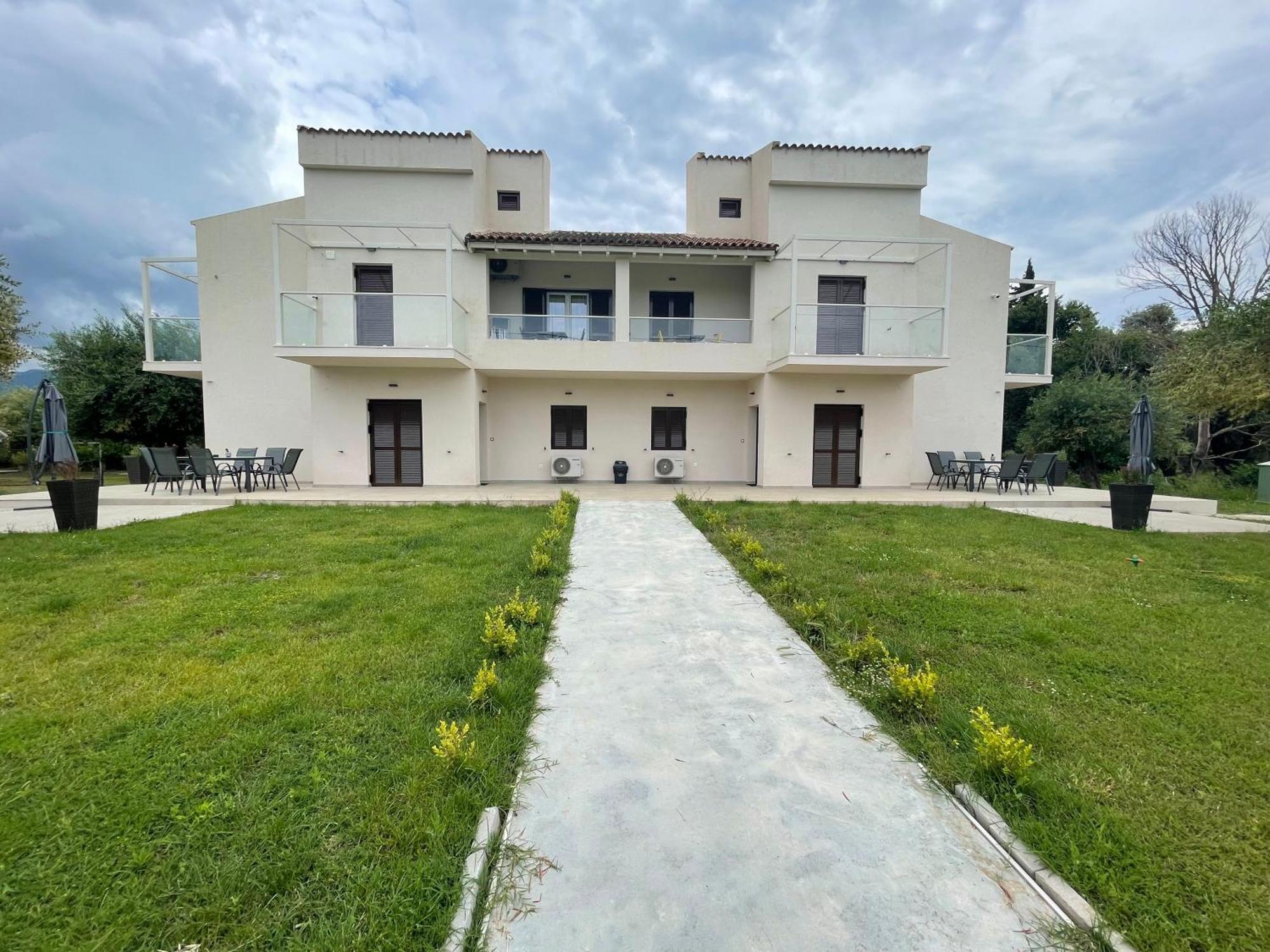 Villa Rodelia Roda  Exterior photo